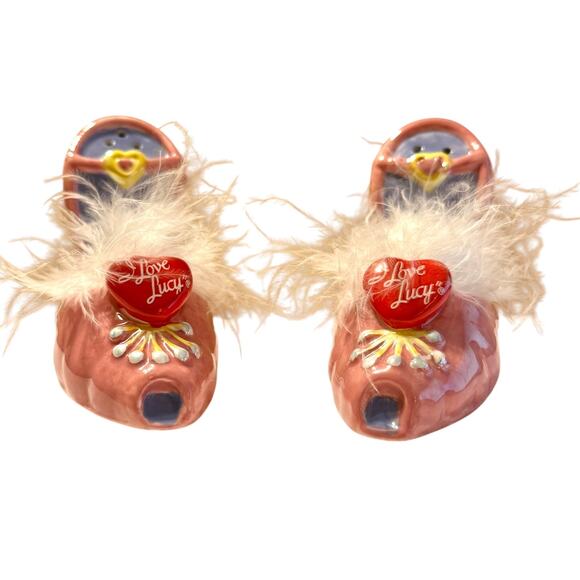 I Love Lucy Salt & Pepper Shakers Pink Shoes Feathers Vandor 2002 Episode 116